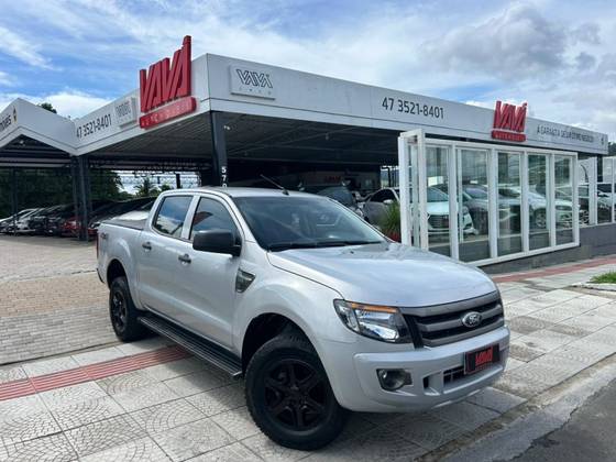 FORD RANGER 2.2 XL 4X4 CD 16V DIESEL 4P MANUAL FORD RANGER 2.2 XL 4X4 CD 16V DIESEL 4P MANUAL